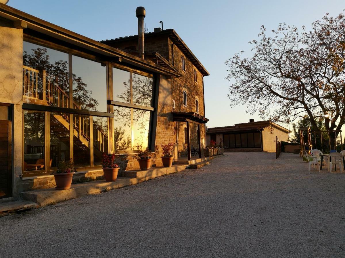 Вилла Agriturismo Il Noceto Ассизи Экстерьер фото